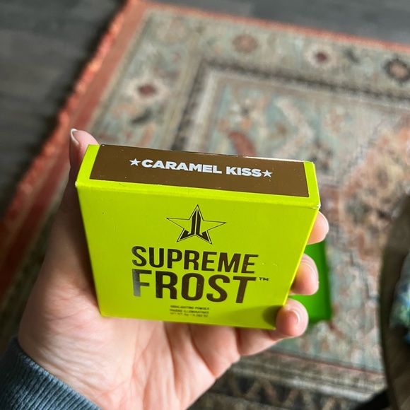 Jeffree Star Supreme Frost Highlighter - Picture 2 of 4